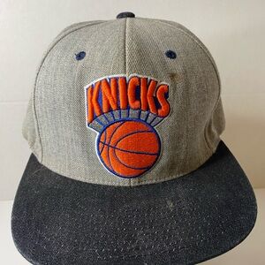 Mitchell & Ness Grey Crown Black Brim Knicks Kids Snapback